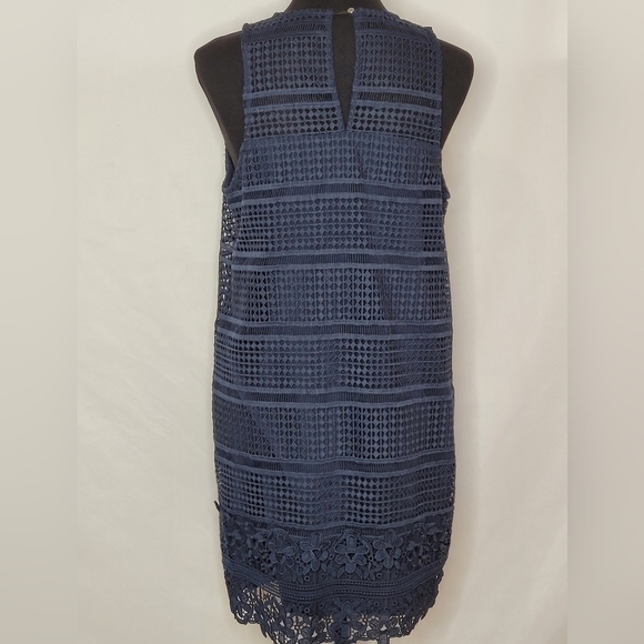 Abercrombie & Fitch Navy Blue Sleeveless Keyhole Crochet Sheath Dress - Size M - Picture 4 of 10